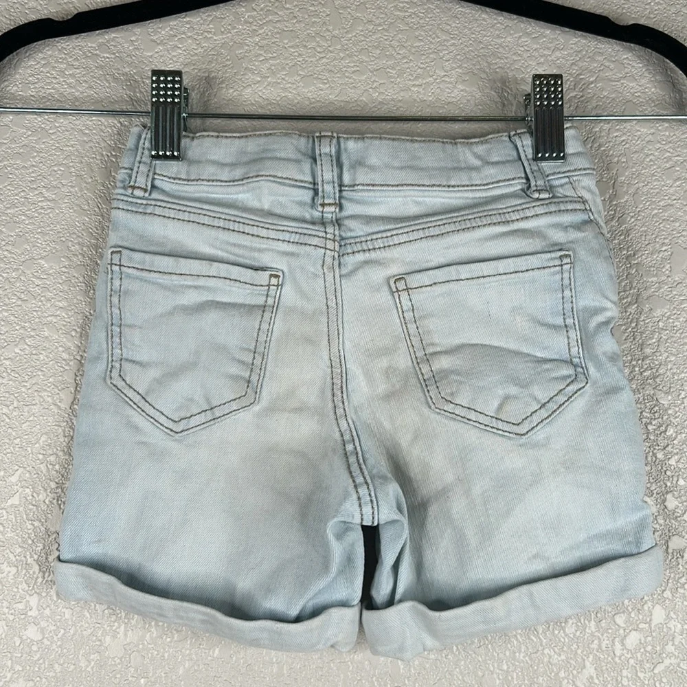 OshKosh B'gosh Girl's Light Wash Distressed Summer Jean Shorts Size‎ 6/6X